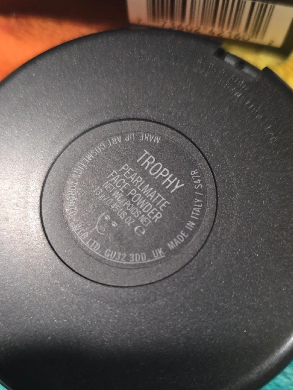 MAC Pearlmatte Face Powder Trophy